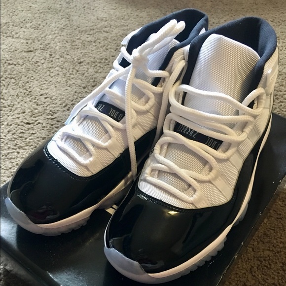 Men’s Jordan Retro 11'' blck/wht